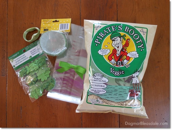 Dye-Free St. Patrick’s Day Snacks and Free Printable