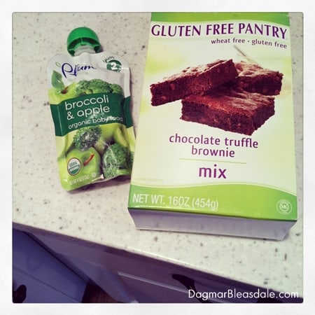 Gluten-Free Brownies With Chia Seeds and Apple Sauce
