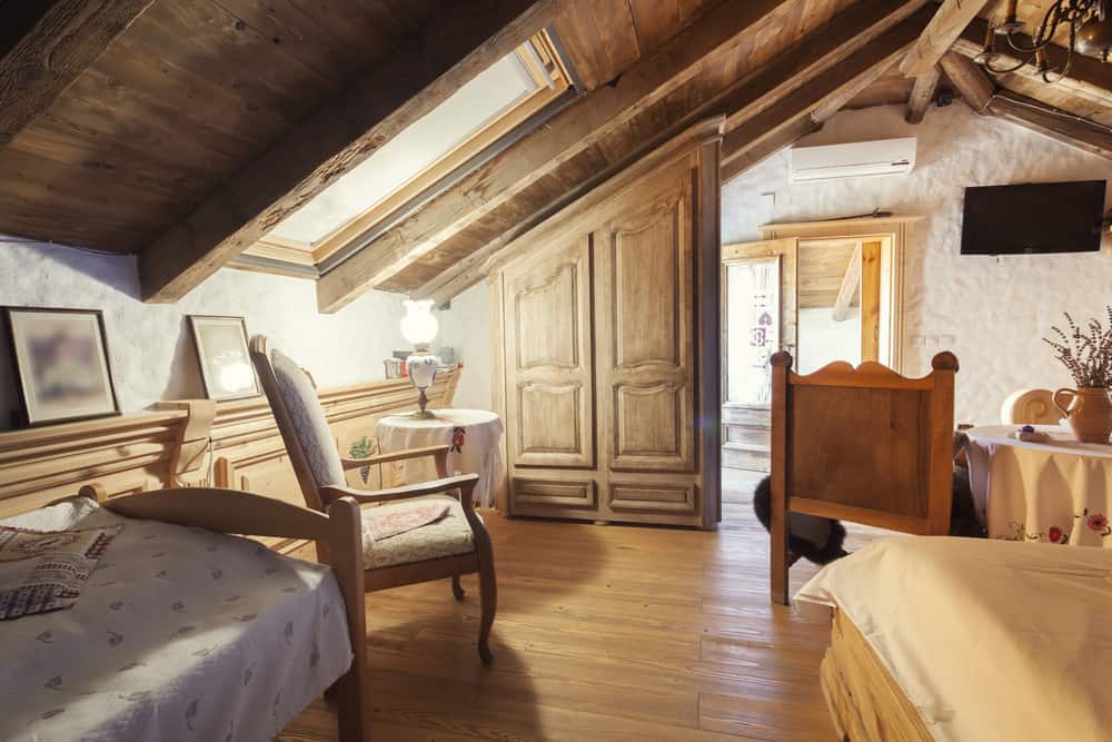 attic bedrooms you'll want to wake up in - cottage and