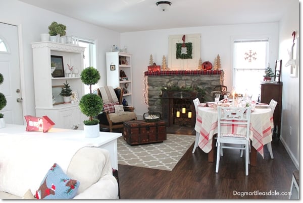 Blue Cottage Christmas Home Tour 2015, DagmarBleasdale.com