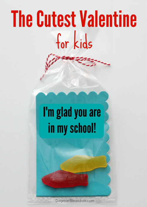 Valentine for kids, "I'm glad you are in my school", bag with Swedish fish