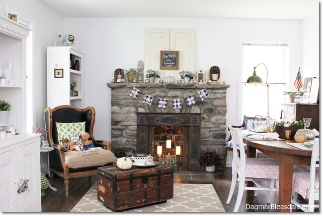 Fall Home Tour of Our Blue Cottage - Dagmar's Home
