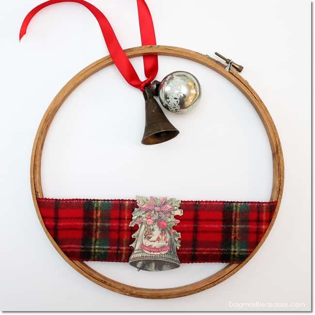 Easy DIY embroidery hoop gift