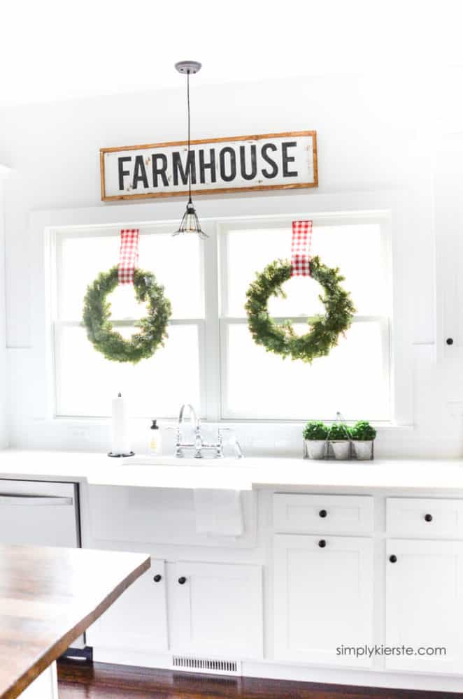 farmhouse Christmas home tours, DagmarBleasdale.com