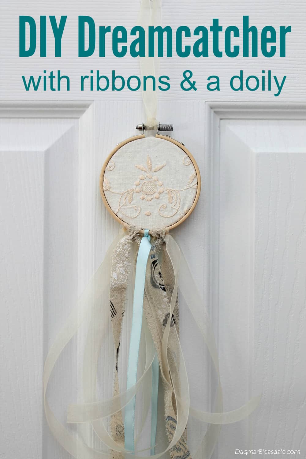 DIY dreamcatcher with ribbon and doily