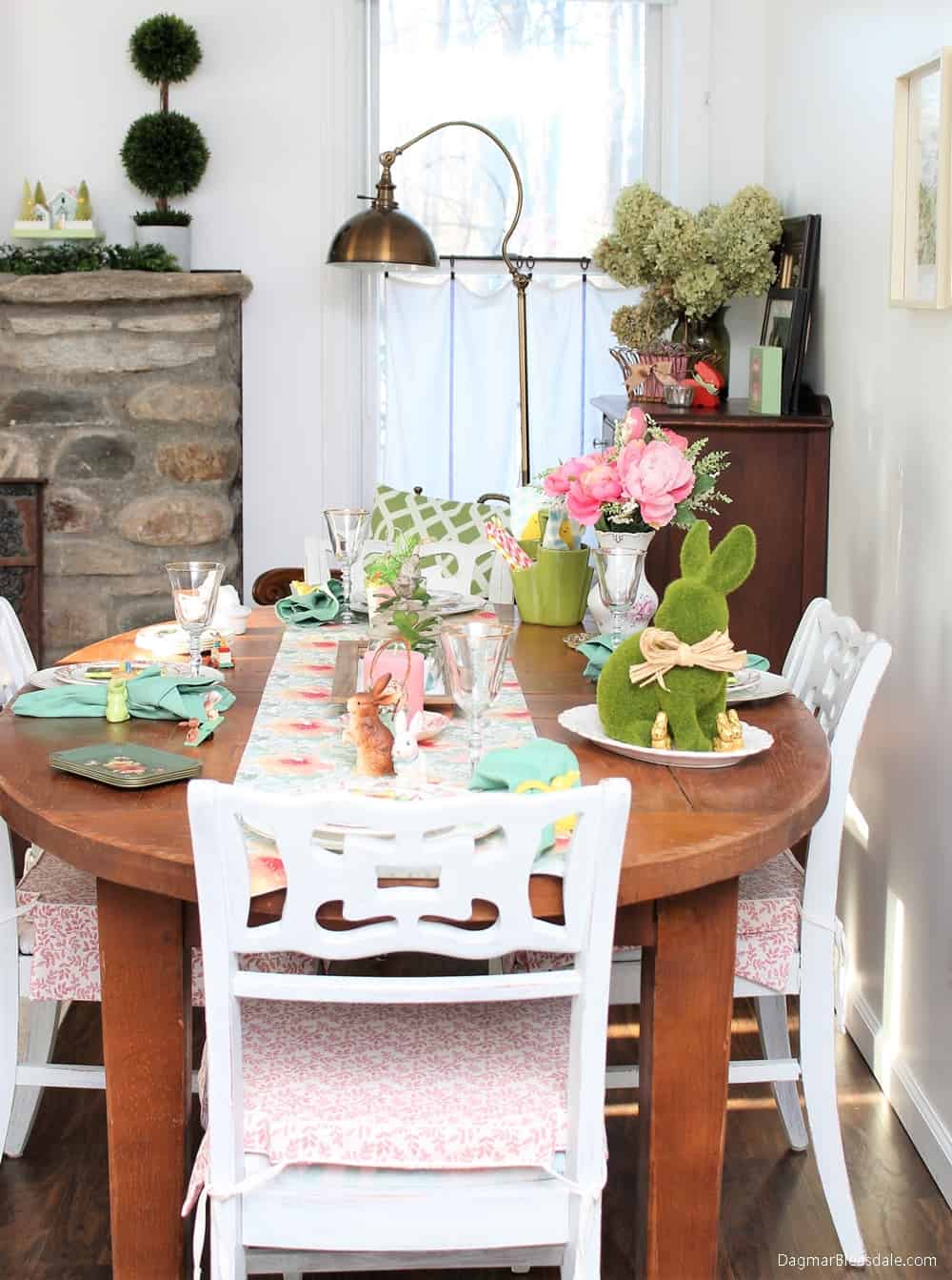 pastel Easter Decor and Tablescape
