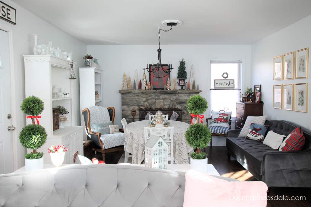white living room with cottage Christmas decor