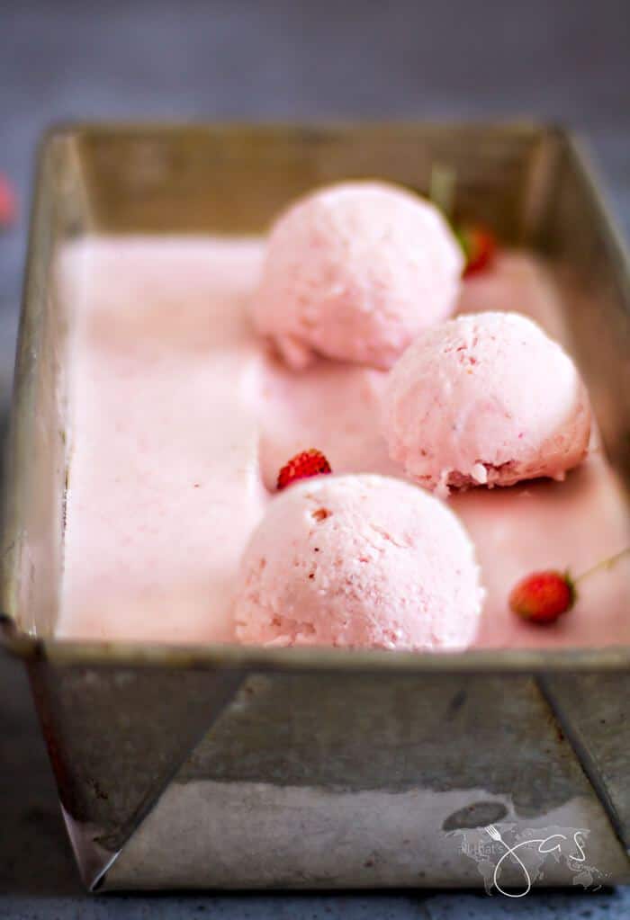 frozen yogurt homemade strawberry recipe only 3 ingredients